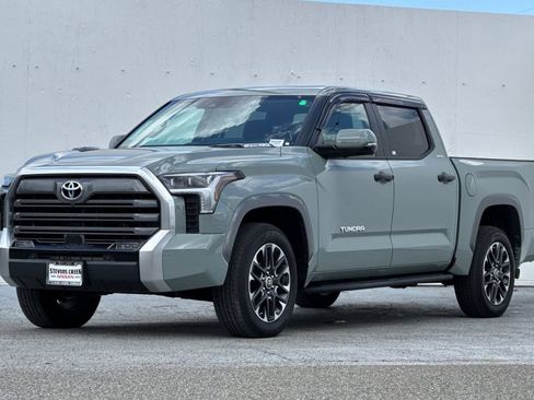 Used 2024 Toyota Tundra Limited AWD/4WD image 7