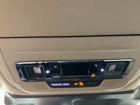 Used 2025 Lincoln Corsair FWD image 23