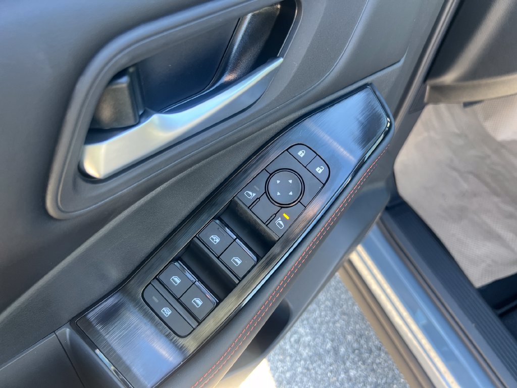 Certified 2026 Nissan Rogue SV AWD/4WD image 13