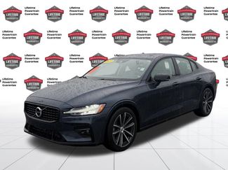 Used 2022 Volvo S60 B5 Momentum w/ Premium Package video 1