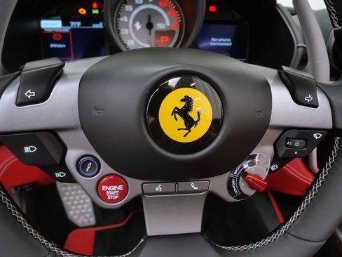 Certified 2019 Ferrari Portofino RWD image 29