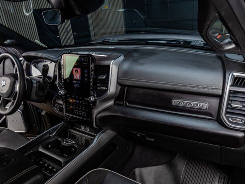 Used 2025 RAM 3500 Laramie image 17