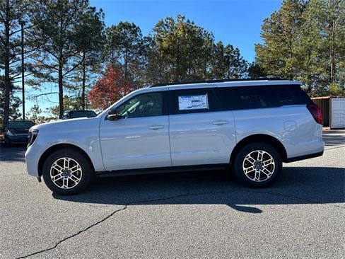 New 2025 Ford Expedition Max Active image 4