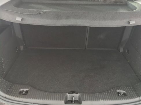 Used 2022 Chevrolet Trax LT w/ LT Convenience Package image 24