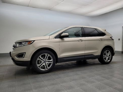 Used 2017 Ford Edge Titanium w/ Equipment Group 301A FWD image 2