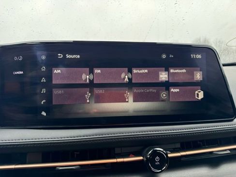 Used 2023 Nissan Ariya AWD image 28