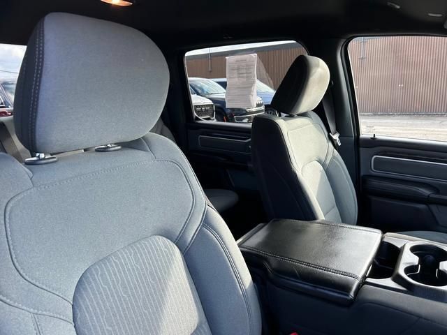 Used 2022 RAM 1500 Big Horn AWD/4WD image 32