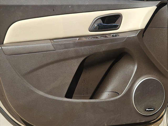 Used 2011 Chevrolet Cruze LT w/ RS Package FWD image 10