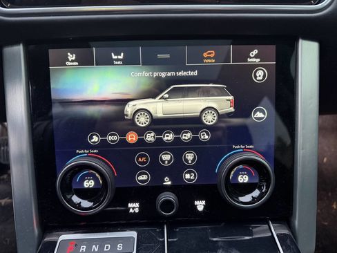 Used 2019 Land Rover Range Rover Long Wheelbase Supercharged image 19