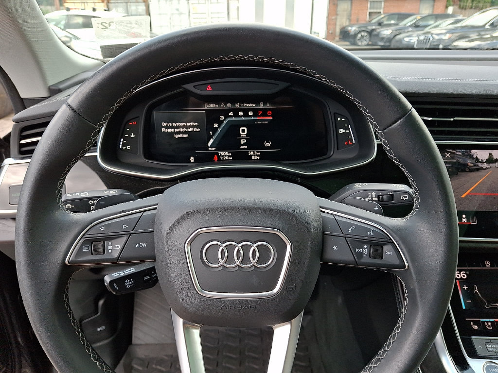 Certified 2025 Audi Q8 Premium Plus w/ Premium Plus Package AWD/4WD image 21