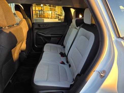 Used 2025 Ford Escape Active image 18