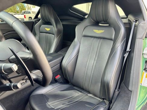 Used 2023 Aston Martin V8 Vantage Coupe image 19