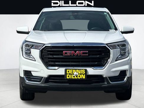 Used 2024 GMC Terrain SLE AWD/4WD image 9
