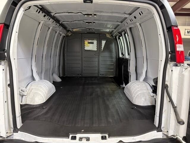 Used 2022 Chevrolet Express 2500 w/ Driver Convenience Package RWD image 63