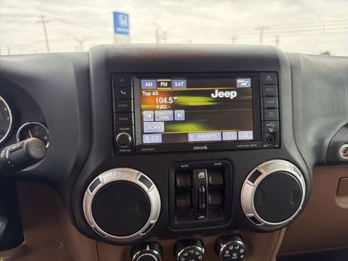 Used 2016 Jeep Wrangler Unlimited Sahara w/ Max Tow Package image 22