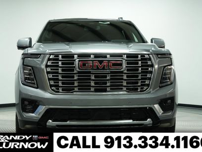 New 2025 GMC Yukon XL Denali w/ Sun & Power Step Package
