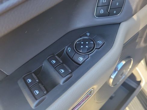 Used 2021 Ford Expedition XLT image 13