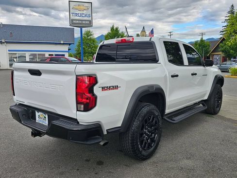 Used 2024 Chevrolet Colorado Trail Boss w/ Technology Package AWD/4WD image 5