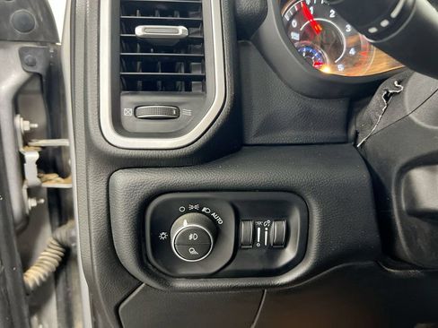 Used 2019 RAM 3500 Big Horn AWD/4WD image 13