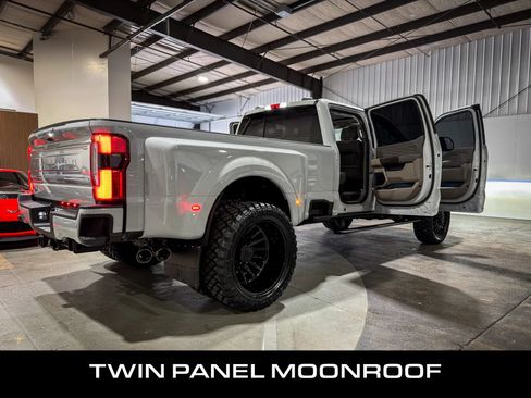 Used 2026 Ford F450 Platinum w/ Platinum Plus Package AWD/4WD image 9