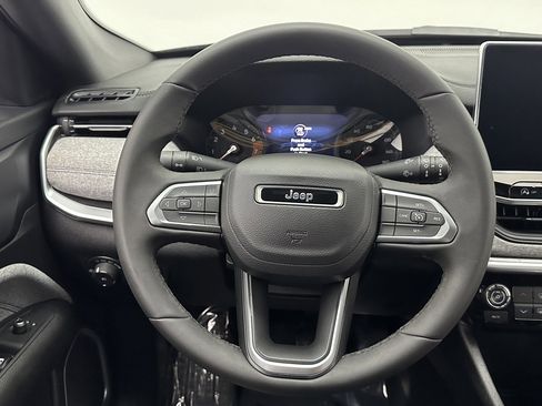 Used 2024 Jeep Compass Latitude w/ Altitude Special Edition image 16