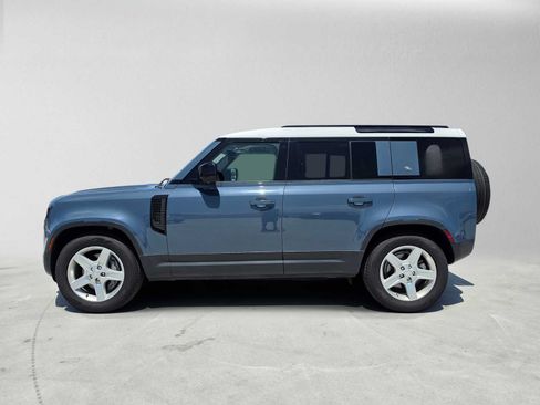 Certified 2022 Land Rover Defender 110 SE AWD/4WD image 2