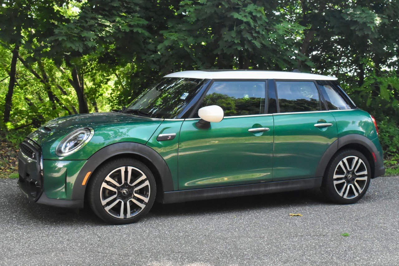 Used 2022 MINI Cooper S FWD image 2