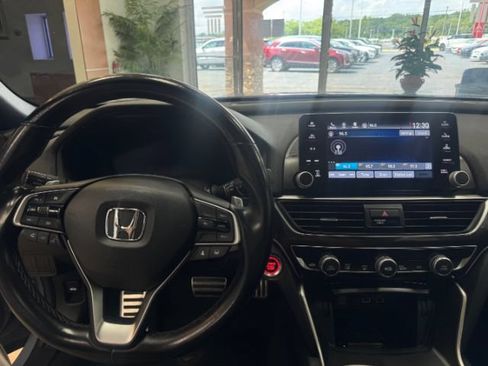 Used 2021 Honda Accord Sport image 13