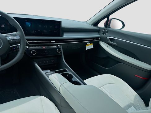 New 2026 Hyundai Sonata SEL FWD image 17