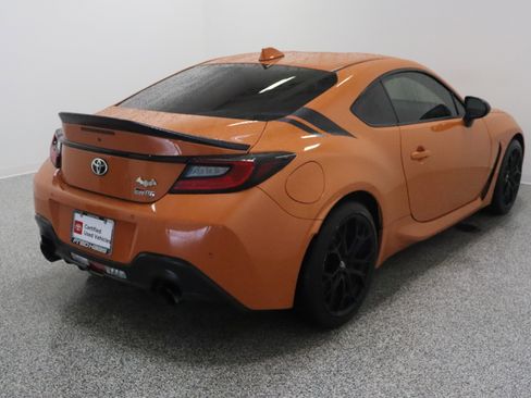 Used 2023 Toyota GR86 10th Anniversary SE RWD image 7