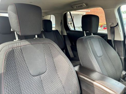 Used 2015 GMC Terrain SLE image 18