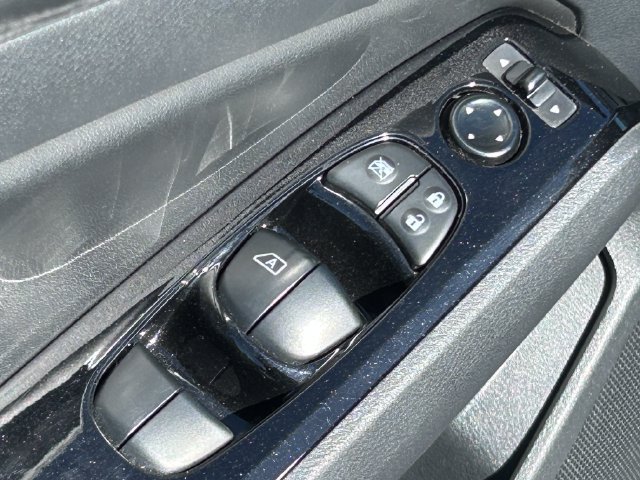 Used 2023 Nissan Altima 2.5 SV FWD image 28
