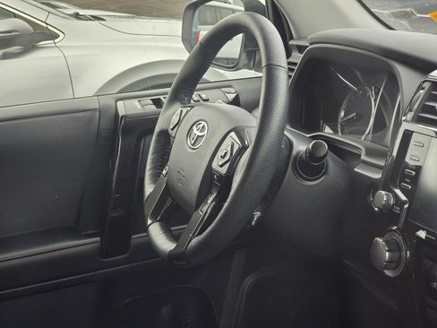 Used 2023 Toyota 4Runner TRD Off-Road Premium w/ Off Road Premium Plus Package image 19