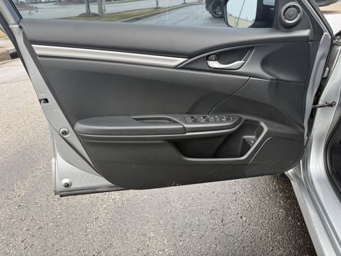 Used 2019 Honda Civic Sport image 16