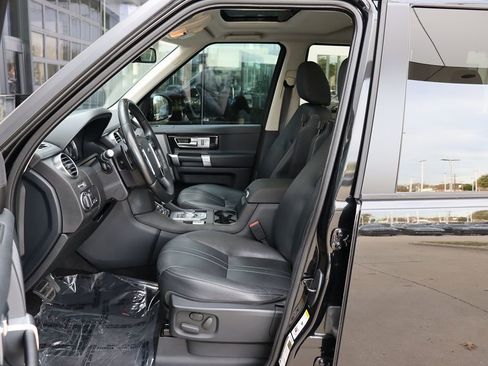 Used 2016 Land Rover LR4 HSE image 31