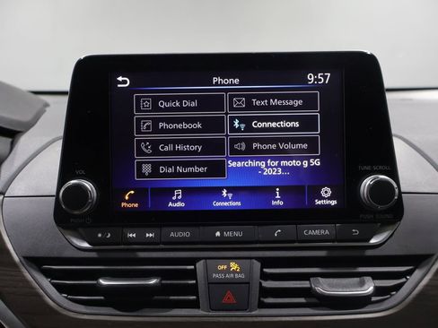 Used 2024 Nissan Altima 2.5 SV AWD/4WD image 26