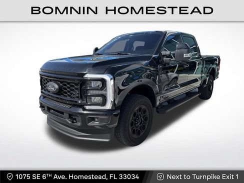 Used 2025 Ford F250 Lariat w/ Black Appearance Package AWD/4WD image 1