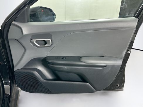 Used 2025 Kia K4 FWD image 30