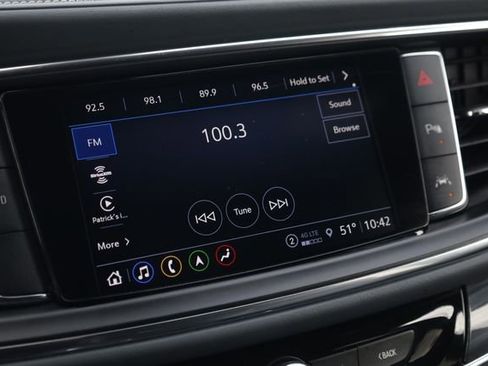 Used 2024 Buick Enclave Premium image 17