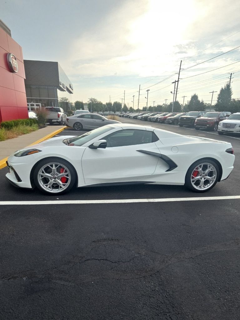 Used 2023 Chevrolet Corvette Stingray Preferred Conv w/ 2LT RWD image 3