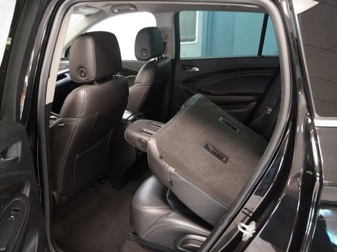 Used 2019 Buick Envision Essence FWD image 19