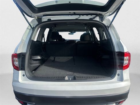 Used 2021 Honda Pilot EX image 13