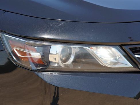 Used 2017 Chevrolet Impala Premier FWD image 23