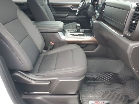 Used 2024 Chevrolet Silverado 1500 LT Trail Boss w/ Protection Package image 16