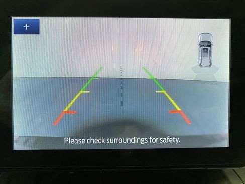 Used 2021 Ford Explorer XLT image 10