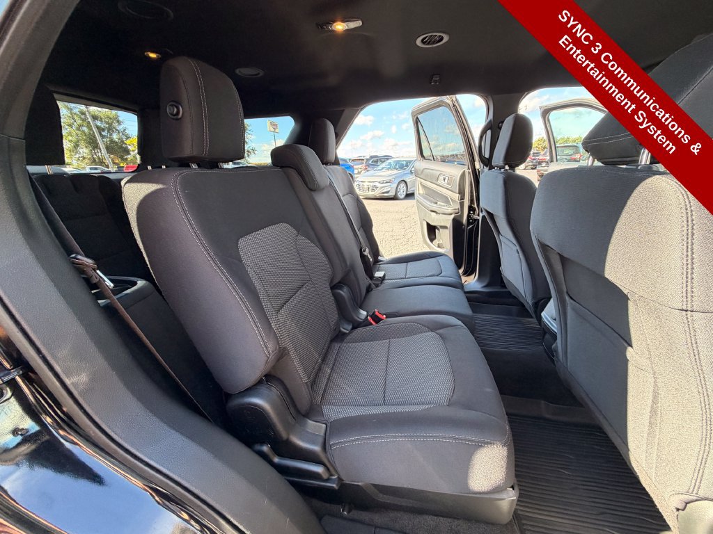 Used 2018 Ford Explorer XLT w/ Equipment Group 201A AWD/4WD image 34