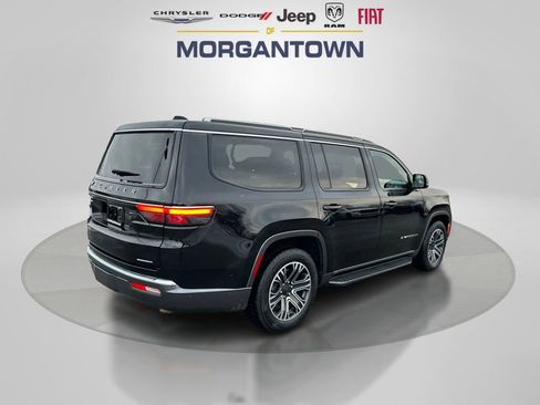 Used 2022 Jeep Wagoneer Series III w/ Rear Seat Video Group 1 image 5