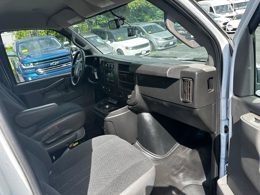 Used 2020 Chevrolet Express 2500 w/ Driver Convenience Package RWD image 14