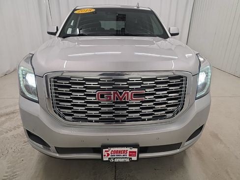 Used 2018 GMC Yukon XL Denali w/ Open Road Package AWD/4WD image 8