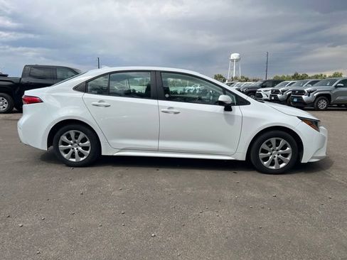 Used 2025 Toyota Corolla LE FWD image 7